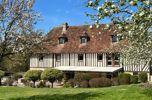 37490528-55BD-4CE4-9B18-55CE2CA228E0