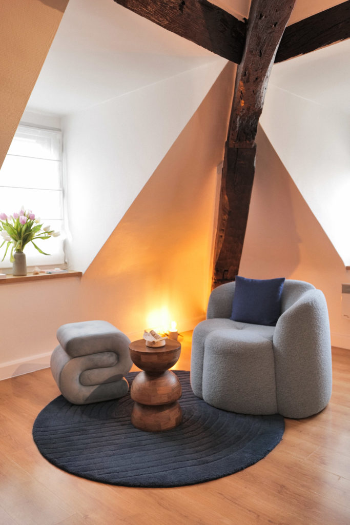 Divineiki-ludivine-pras-maitre-reiki-paris-cabinet-caumartin-41